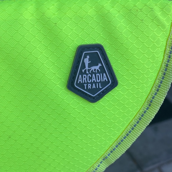 Arcadia Trail dog life vest, size Medium - Picture 2 of 10